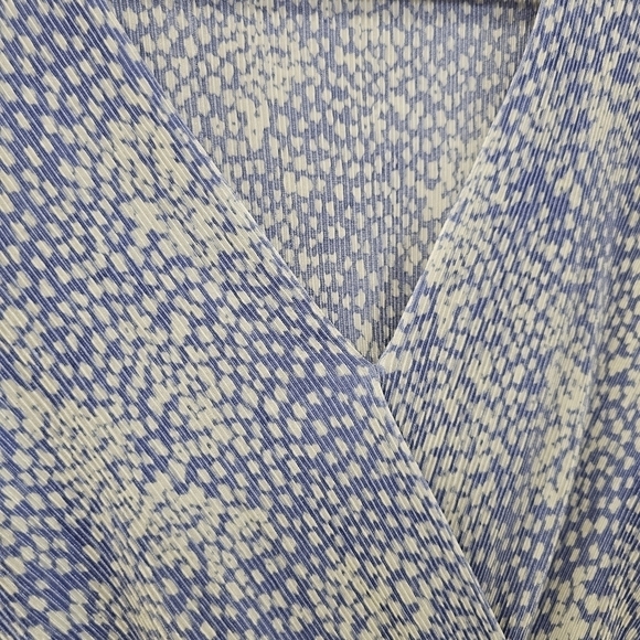 ASTR the Label Short Sleeve Plisse Top - Picture 5 of 11